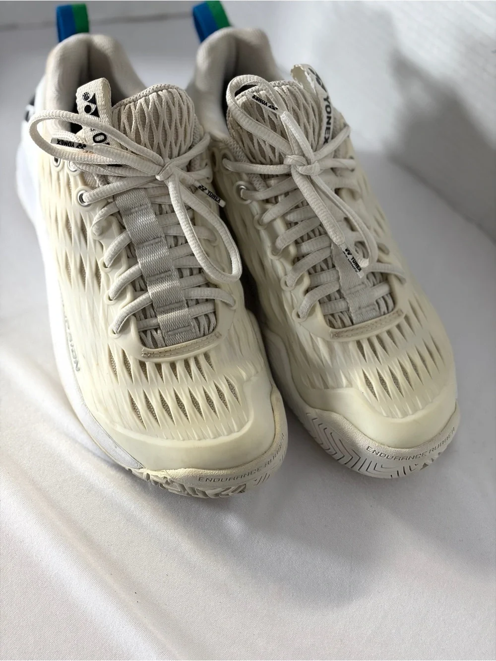 Yonex Power Cushion Eclipsion 3 Tennis Shoes in Off-White women's 8.5 mens 7